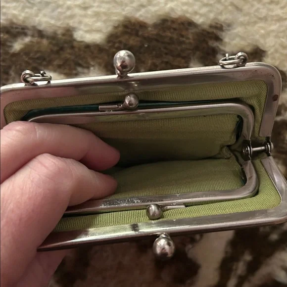 Vintage HOBO leather teal wall change purse with chain - Picture 7 of 7